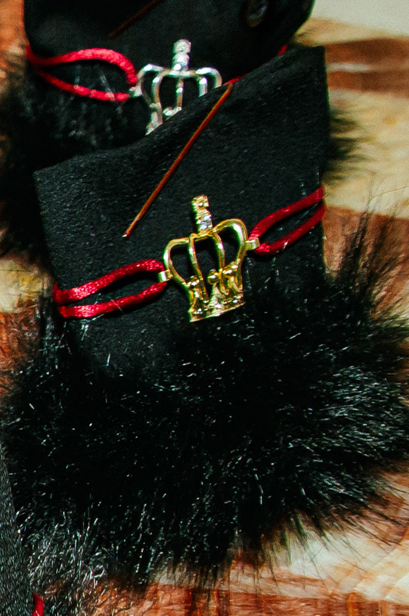 Large Satin Crown Bracelet – 14 kt Yellow Gold